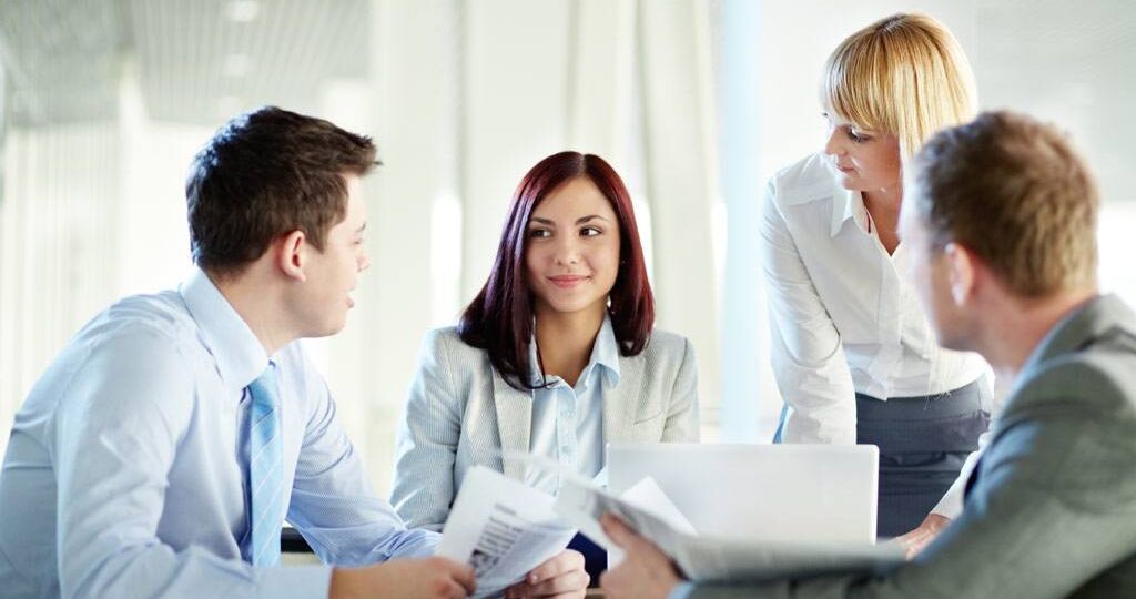 Business people meeting to share the ideas and exchange experience